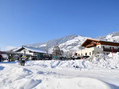 Außenseite Ferienhaus [Winter]