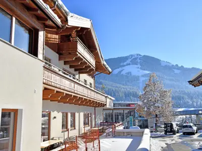 Außenseite Ferienhaus [Winter]