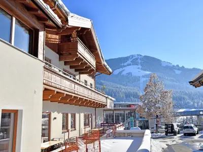 Außenseite Ferienhaus [Winter]