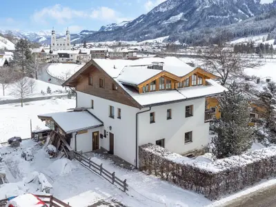 Außenseite Ferienhaus [Winter]