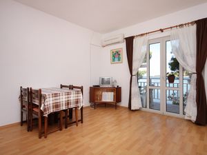 18956510-Ferienwohnung-2-Brna-300x225-1