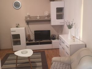 18693092-Ferienwohnung-8-Brna-300x225-2