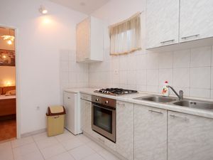 18956510-Ferienwohnung-2-Brna-300x225-4