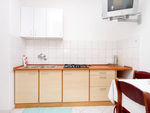 19126219-Ferienwohnung-6-Brna-300x225-3