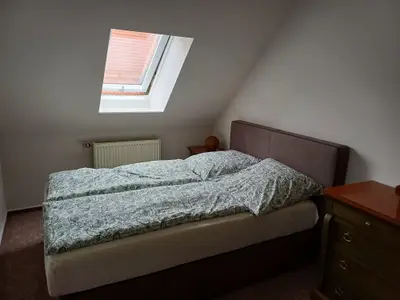 Schlafzimmer 2