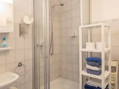Ferienhof Block Wohnung 3 - Bad