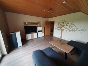 22506261-Ferienwohnung-4-Brohl-Lützing-300x225-5