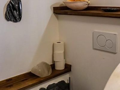 WC WC