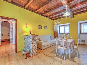 Ferienwohnung für 5 Personen (65 m²) in Brovello Carpugnino