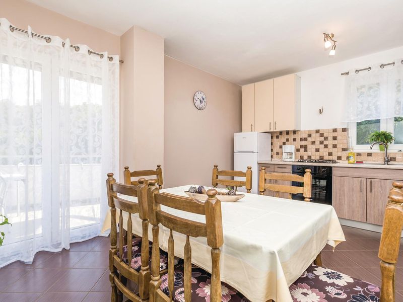 23739023-Ferienwohnung-6-Brseč-800x600-2