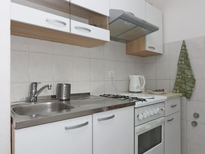 23929913-Ferienwohnung-3-Brseč-300x225-5