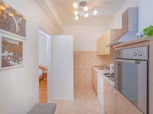 23922549-Ferienwohnung-6-Brsečine-300x225-5