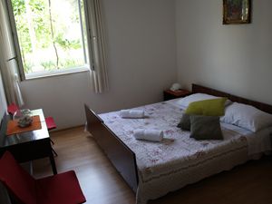 23930395-Ferienwohnung-6-Brsečine-300x225-5