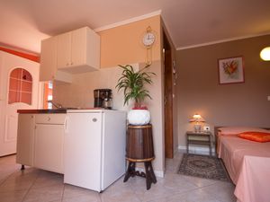 19129209-Ferienwohnung-2-Brtonigla-300x225-2