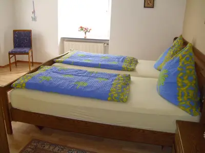 Schlafzimmer 2