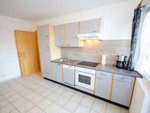 21606751-Ferienwohnung-4-Bruck an der Glocknerstraße-300x225-3