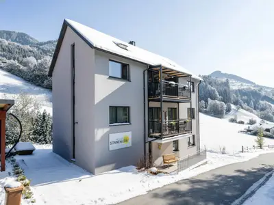 Außenseite Ferienhaus [Winter]