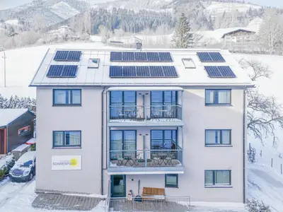 Außenseite Ferienhaus [Winter]