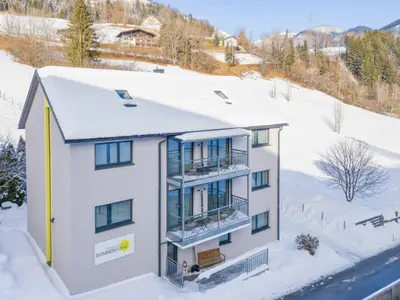 Außenseite Ferienhaus [Winter]