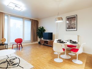 24018199-Ferienwohnung-4-Brüssel-300x225-0