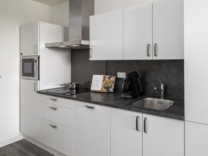 22273619-Ferienwohnung-2-Bruinisse-300x225-4