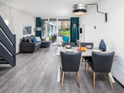 DiningRoom