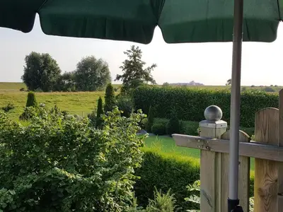 Containerriesen in Sicht...sitzen bleiben und staunen