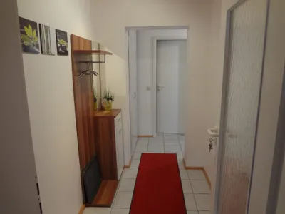 Eingang mit Garderobe