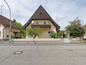 23161697-Ferienwohnung-5-Bühl-300x225-1