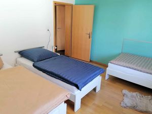 23483579-Ferienwohnung-3-Bürstadt-300x225-5