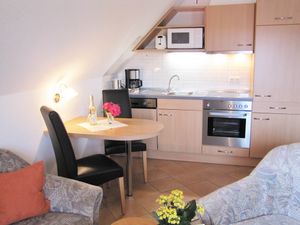 18137807-Ferienwohnung-2-Büsum-300x225-5