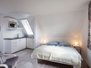 22100129-Ferienwohnung-2-Büsum-300x225-5