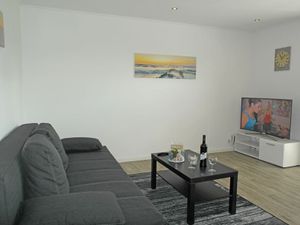 19250745-Ferienwohnung-3-Büsum-300x225-3