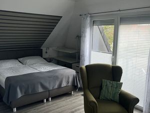 18773653-Ferienwohnung-2-Büsum-300x225-4