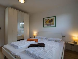 23916112-Ferienwohnung-2-Büsum-300x225-5