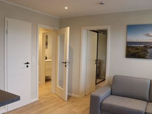 23537836-Ferienwohnung-4-Büsum-300x225-5