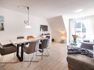 23871774-Ferienwohnung-4-Büsum-300x225-3