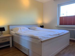 23872064-Ferienwohnung-4-Büsum-300x225-2