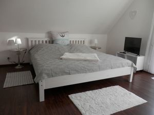 23543247-Ferienwohnung-4-Büsum-300x225-1