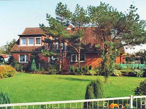 1656464-Ferienwohnung-4-Büsum-300x225-0