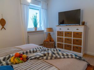 23581745-Ferienwohnung-2-Büsum-300x225-2