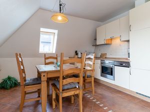 23885026-Ferienwohnung-3-Büsum-300x225-2