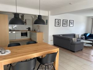 18774059-Ferienwohnung-4-Büsum-300x225-5