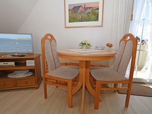 1655906-Ferienwohnung-2-Büsum-300x225-5