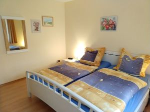 21932841-Ferienwohnung-2-Büsum-300x225-4