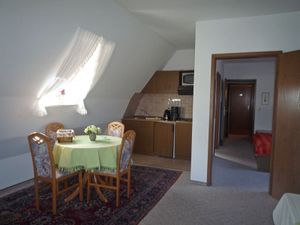 1656114-Ferienwohnung-3-Büsum-300x225-1