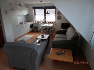 1656157-Ferienwohnung-4-Büsum-300x225-2