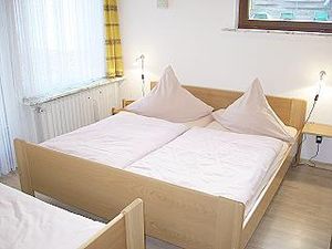 12919002-Ferienwohnung-3-Büsum-300x225-1