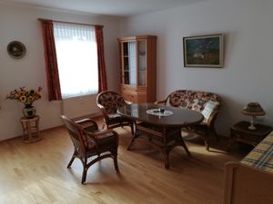 18362106-Ferienwohnung-3-Büsum-300x225-4