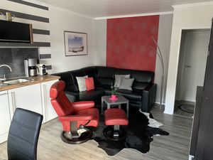 1655964-Ferienwohnung-2-Büsum-300x225-3